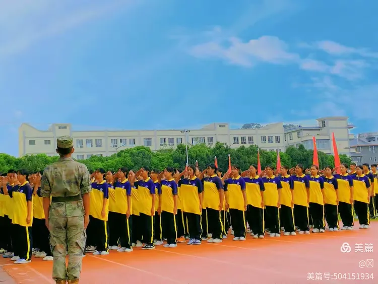 马关县第一中学校2026届4分部军训风采